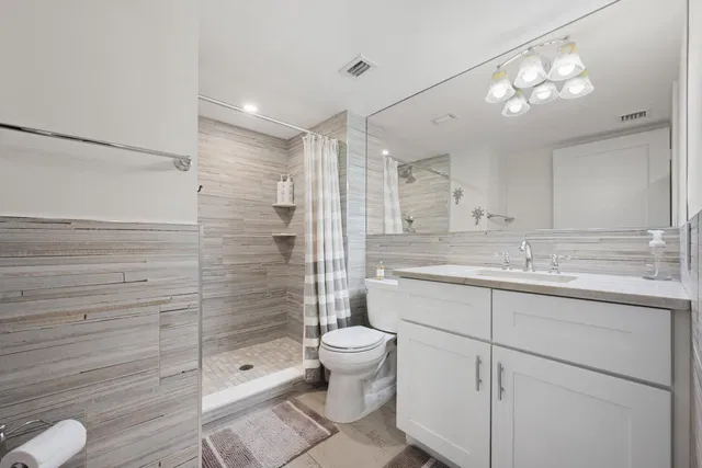 Unit 505 photo 30