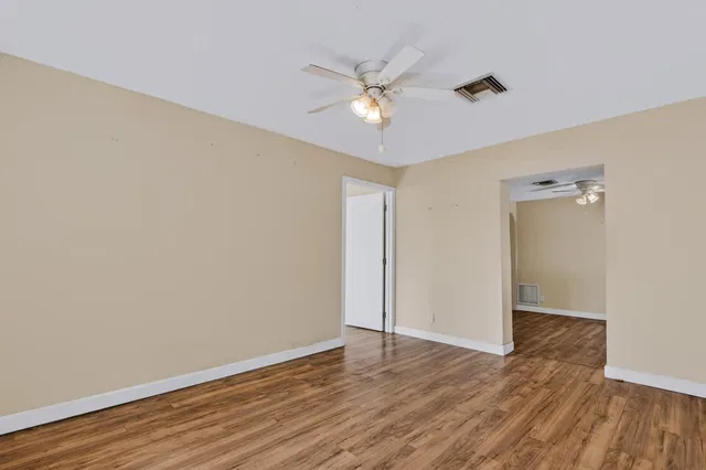 Residence photo 10