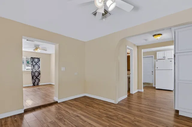 Residence photo 12