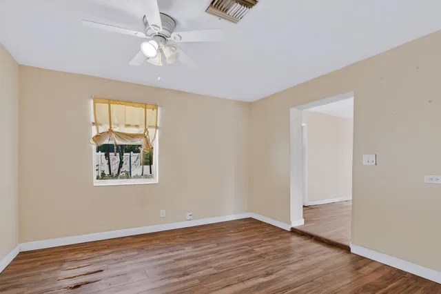 Residence photo 13