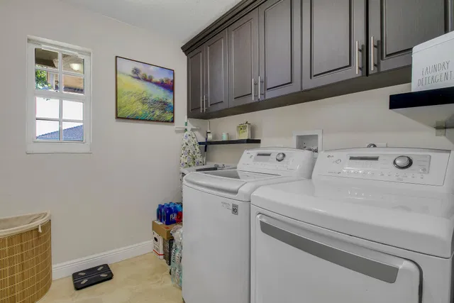 Residence photo 22