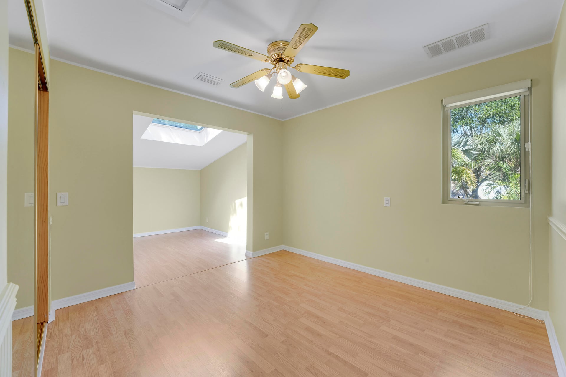 Residence photo 28