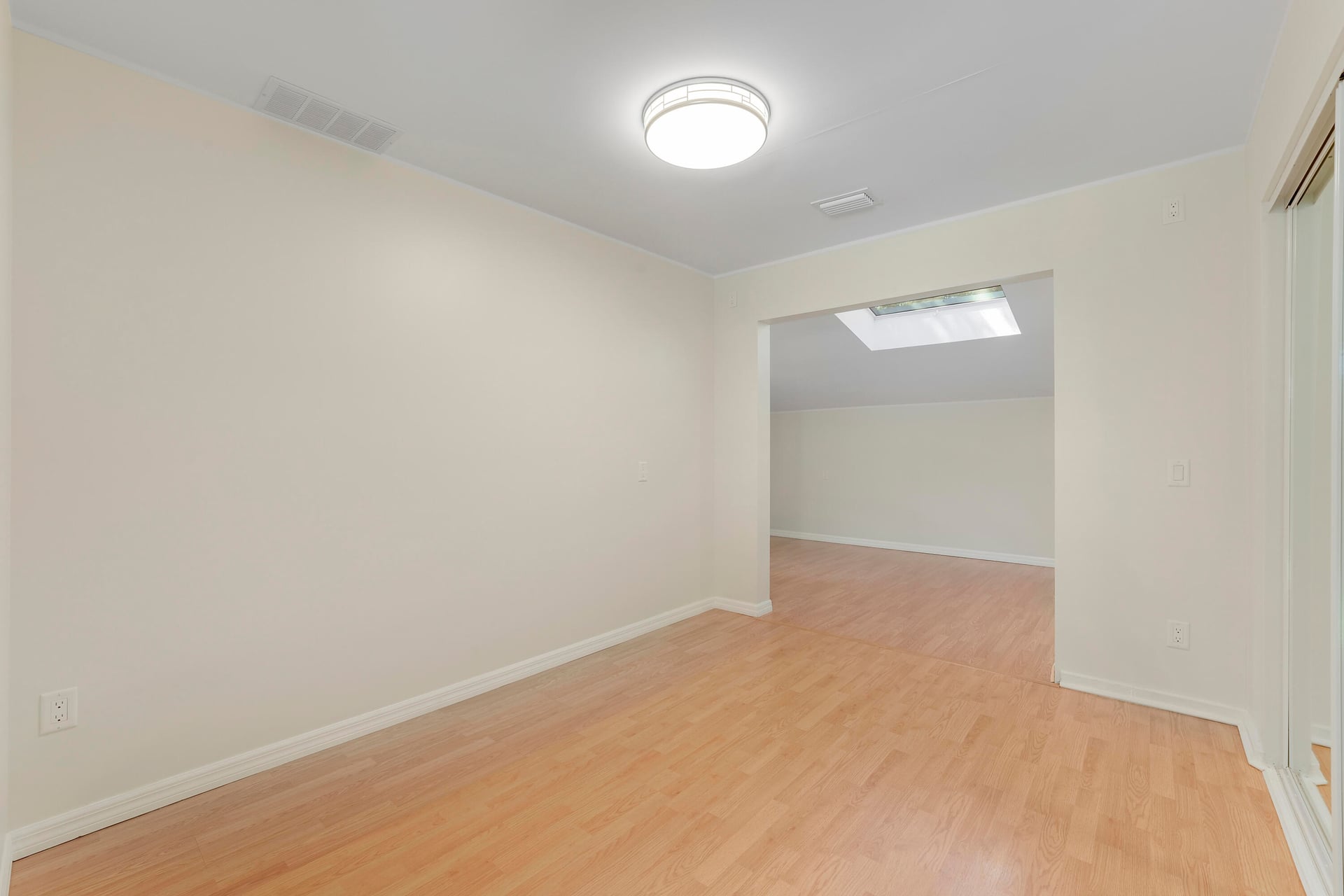 Residence photo 32