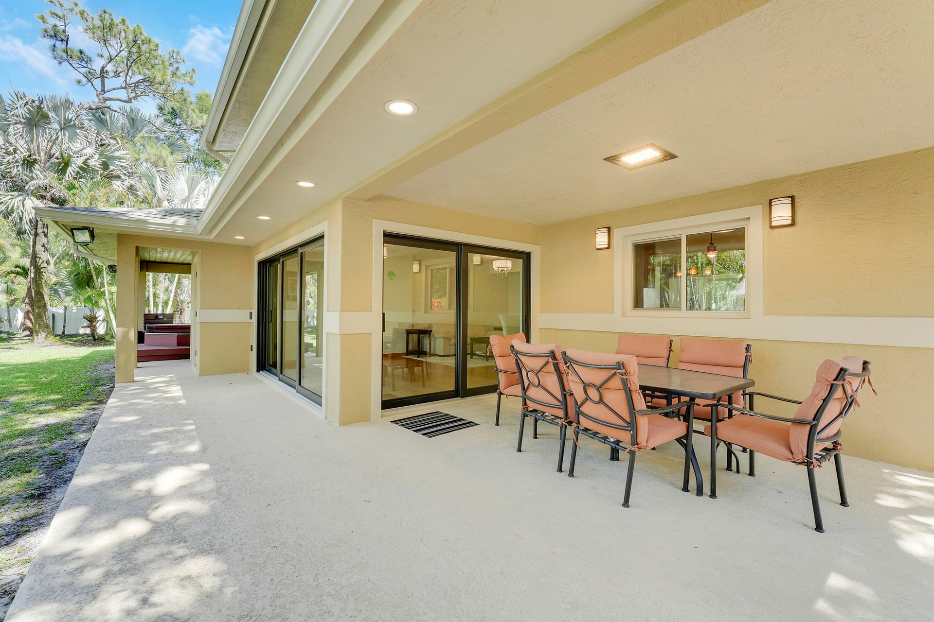 Residence photo 36