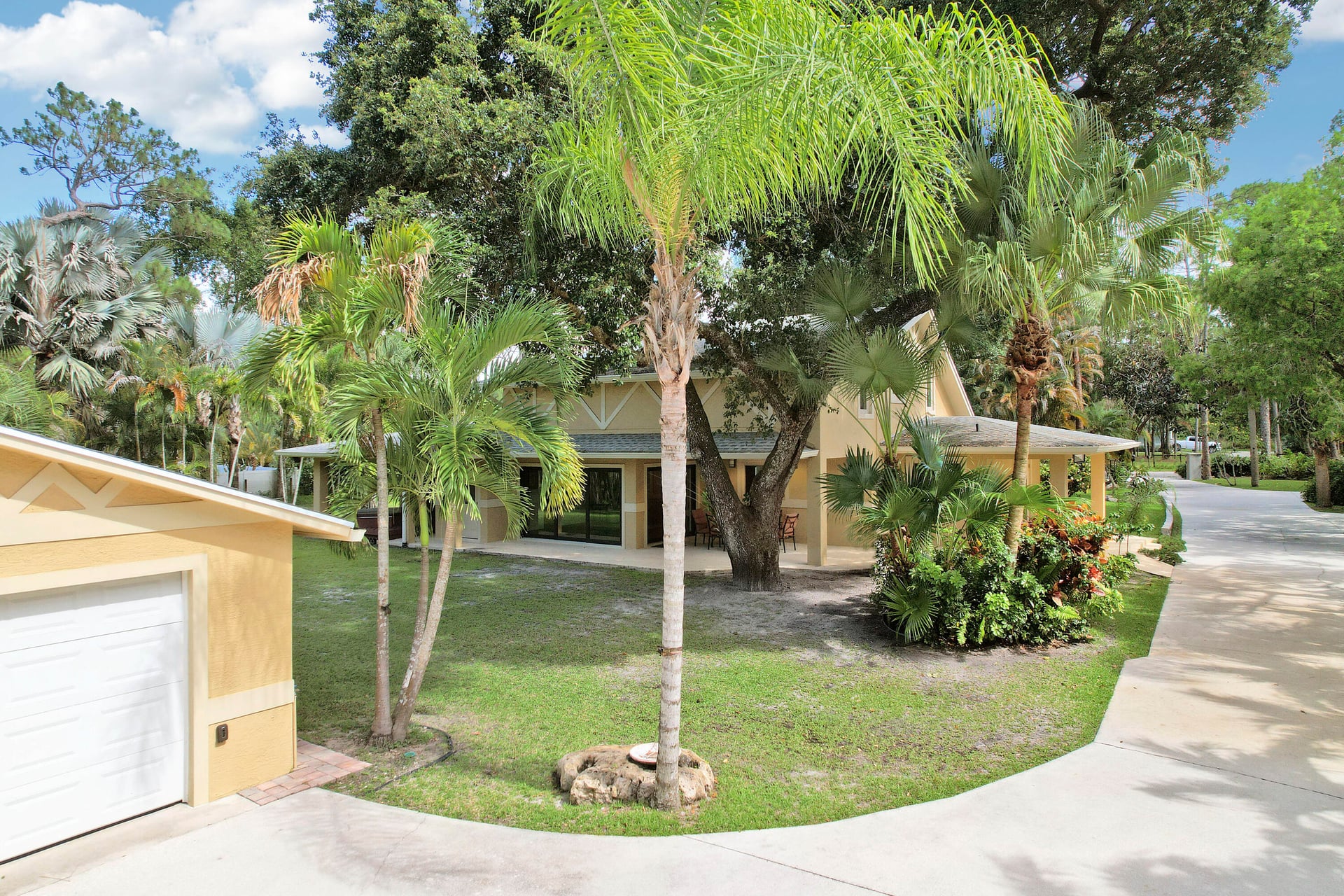 Residence photo 39