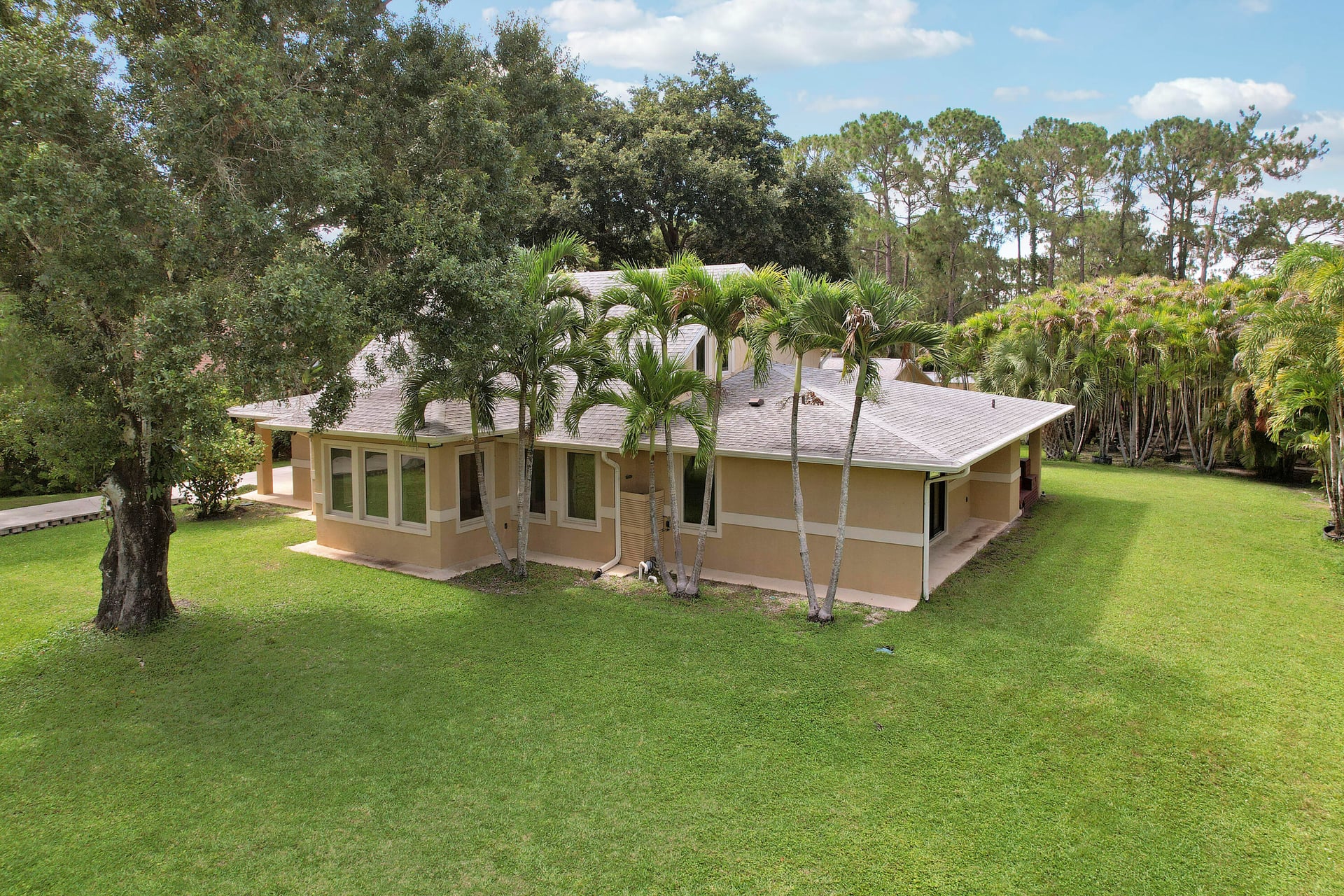 Residence photo 42