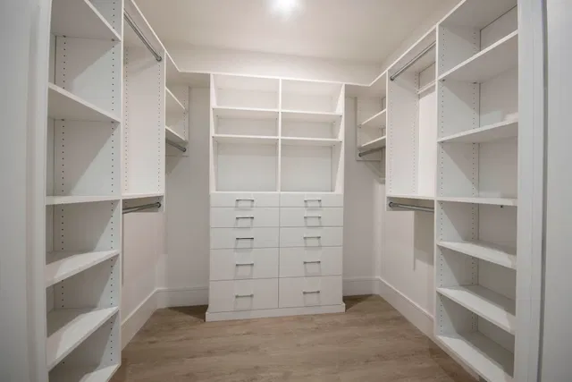 Nautilus 220 Unit 1207 photo 25