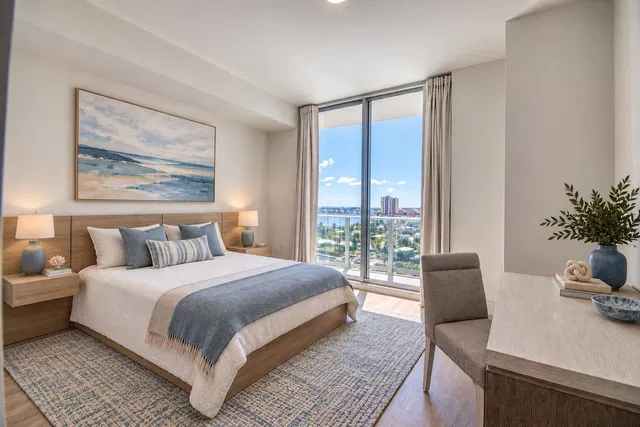 Nautilus 220 Unit 1207 photo 26