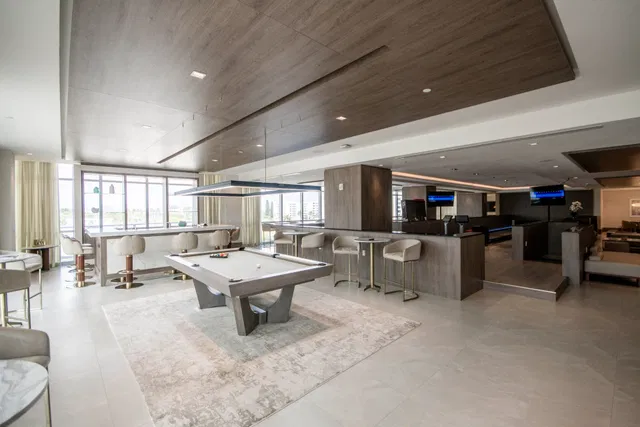 Nautilus 220 Unit 1207 photo 56