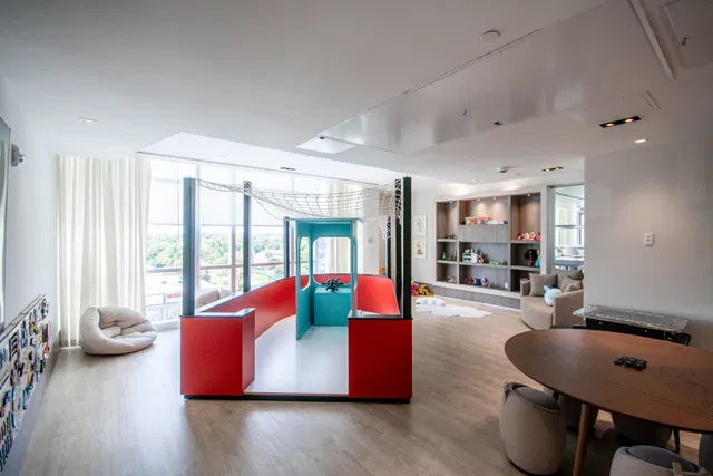 Nautilus 220 Unit 1207 photo 60