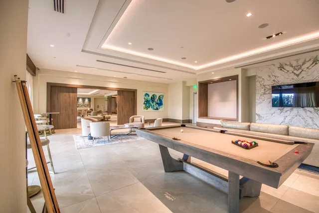 Nautilus 220 Unit 1207 photo 64