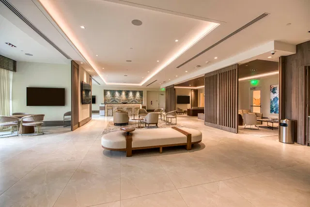 Nautilus 220 Unit 1207 photo 65