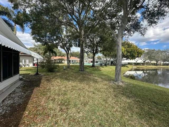 Residence photo 5
