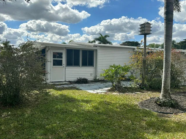  Residence photo 9