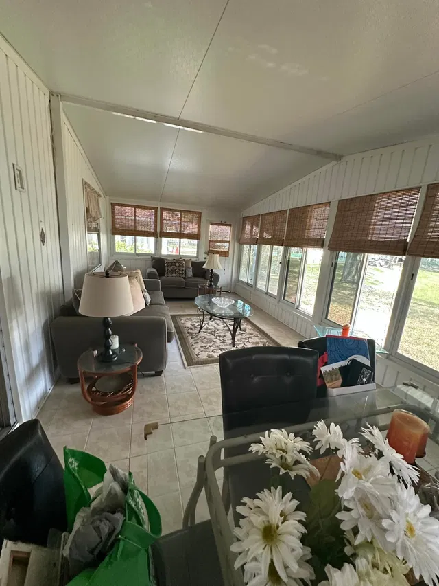  Residence photo 18