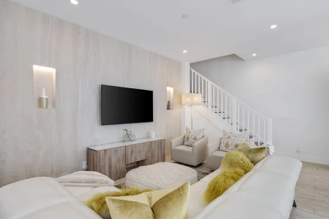 Palm Trail Delray Beach Residence photo 6
