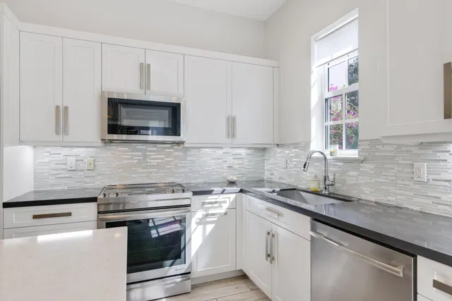 Palm Trail Delray Beach Residence photo 14