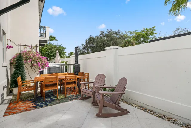 Palm Trail Delray Beach Residence photo 18