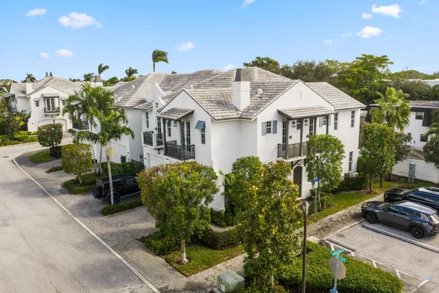 Palm Trail Delray Beach Residence photo 44