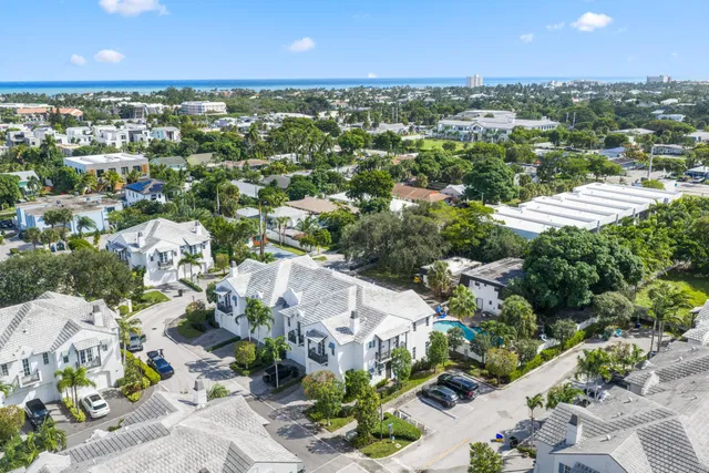 Palm Trail Delray Beach Residence photo 46