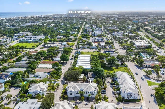 Palm Trail Delray Beach Residence photo 48