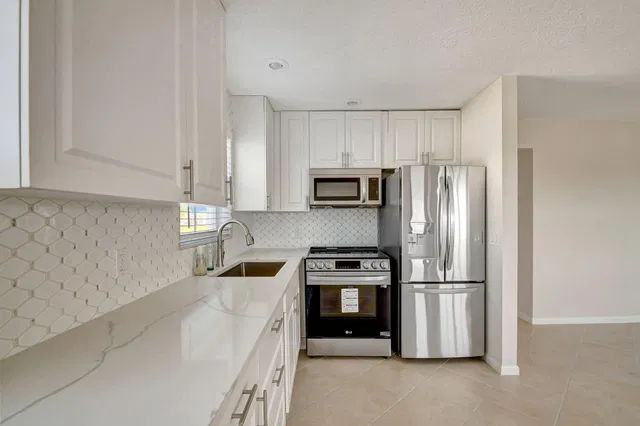 Residence photo 7