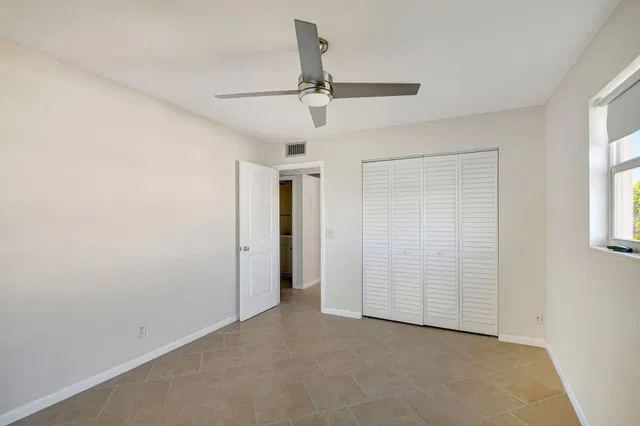 Residence photo 9