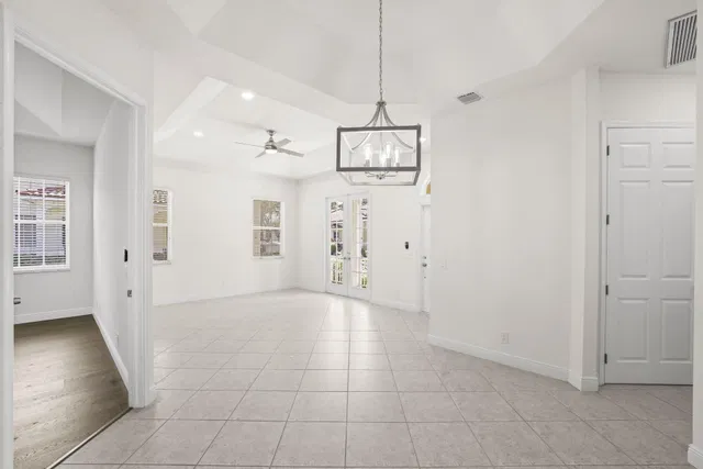  Residence photo 11