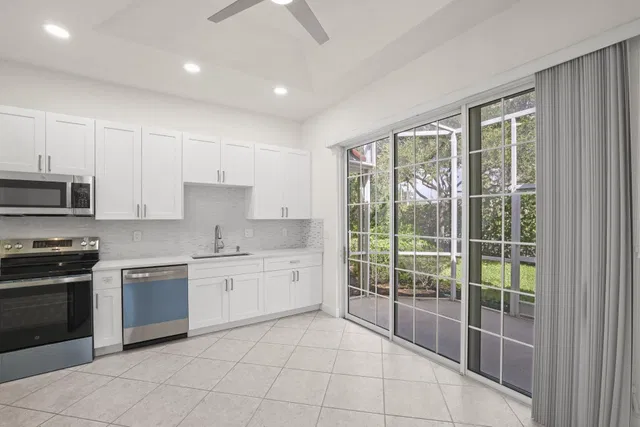  Residence photo 15
