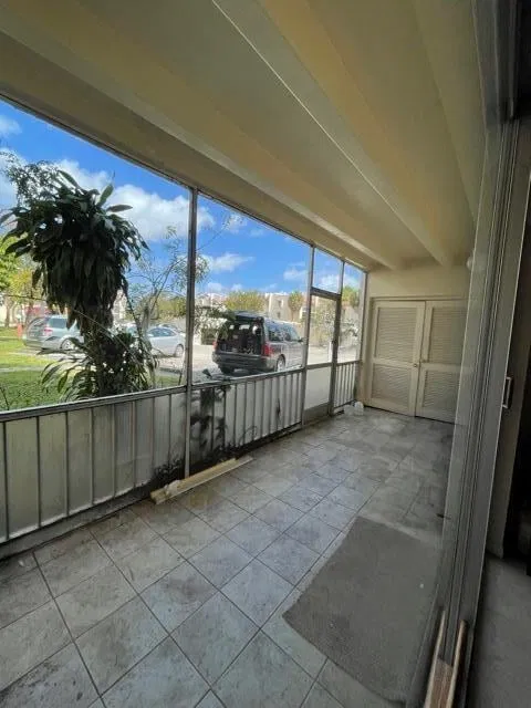 Unit 0160 photo 10