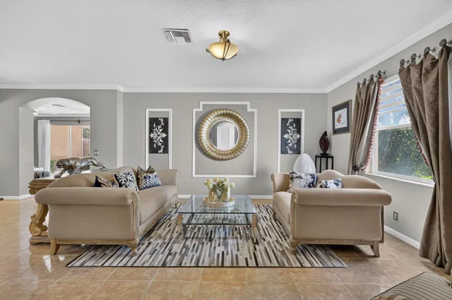 Residence photo 9