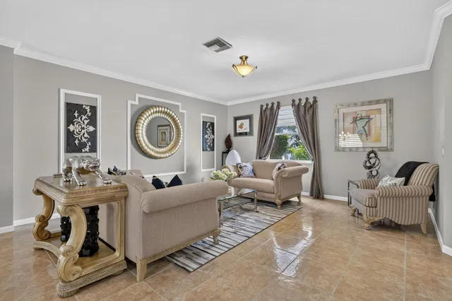Residence photo 13