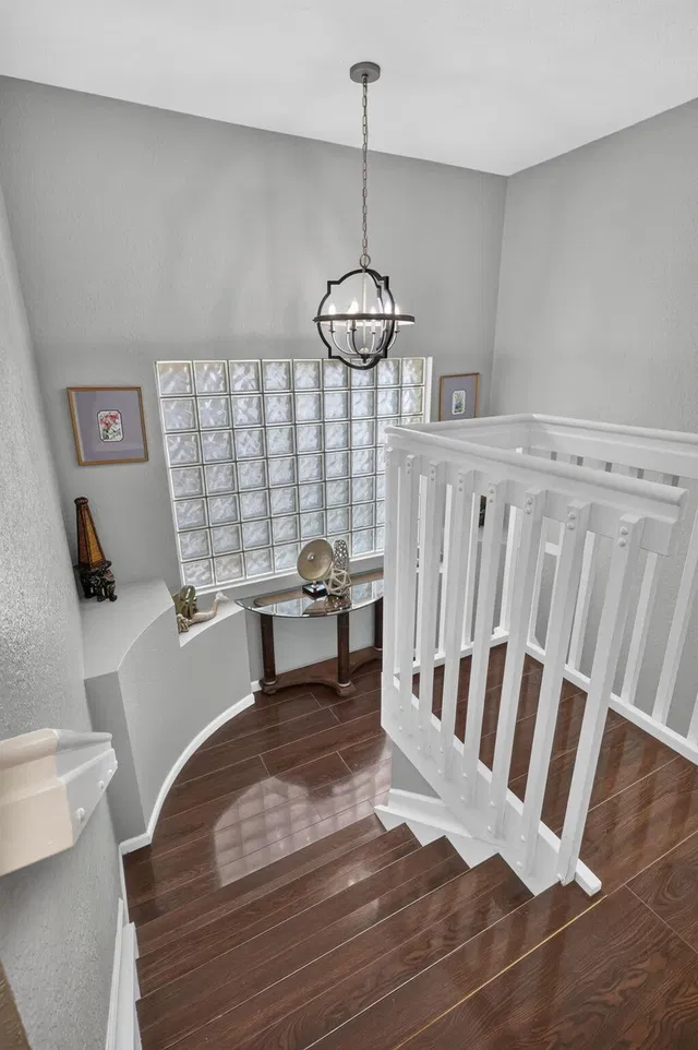 Residence photo 30