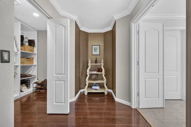Residence photo 37