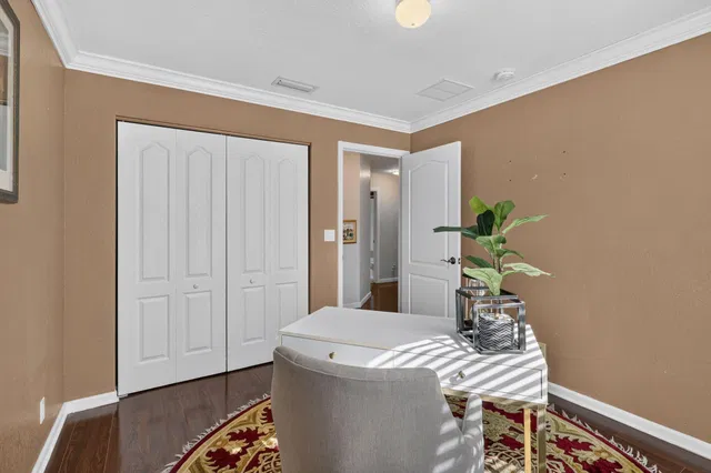 Residence photo 39