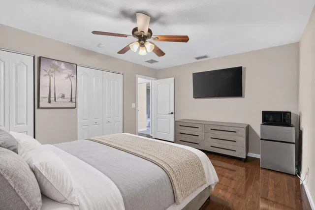 Residence photo 43