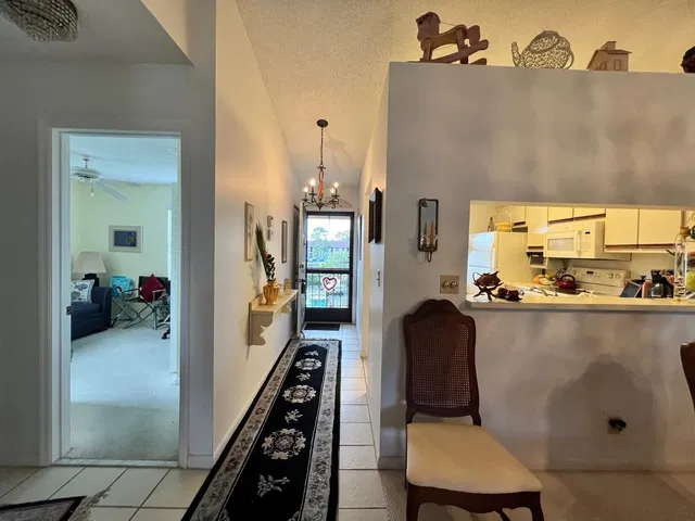 Unit 206 photo 5