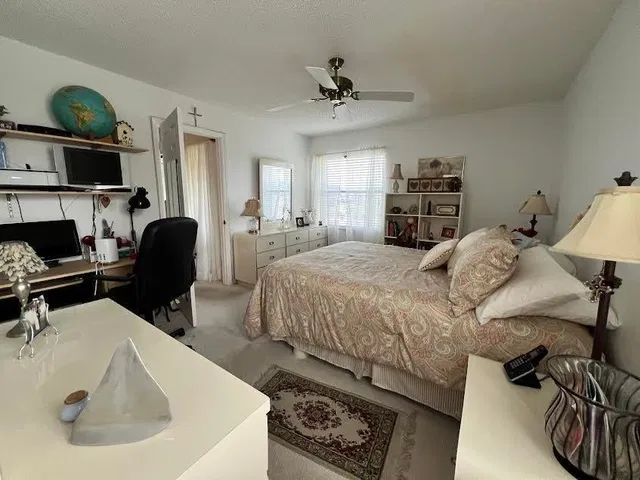 Unit 206 photo 16