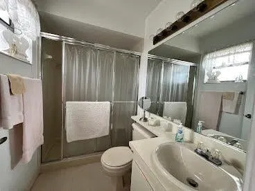 Unit 206 photo 18