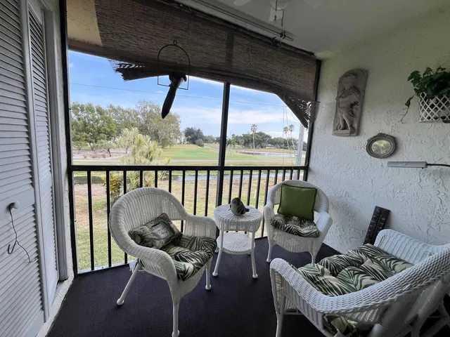 Unit 206 photo 19