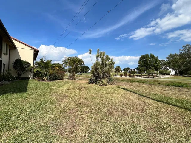 Unit 206 photo 23