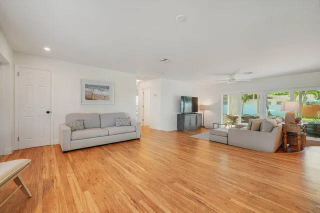 Residence photo 4