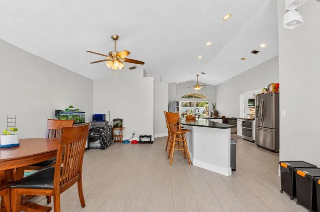Residence photo 14