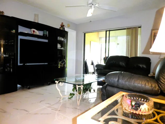 Unit 105 photo 9