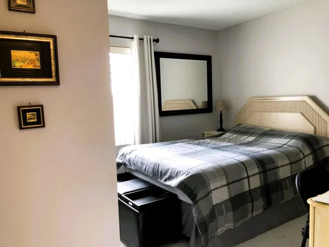 Unit 105 photo 15