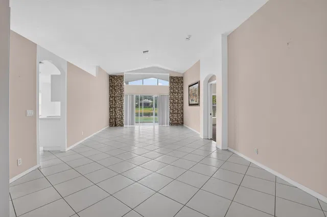 Residence photo 7