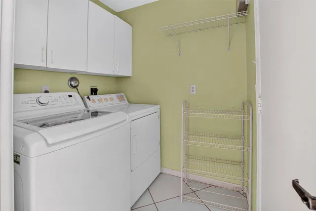 Residence photo 30