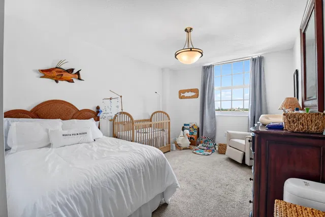 610 Clematis Unit 700 photo 12