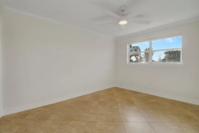 Residence photo 20