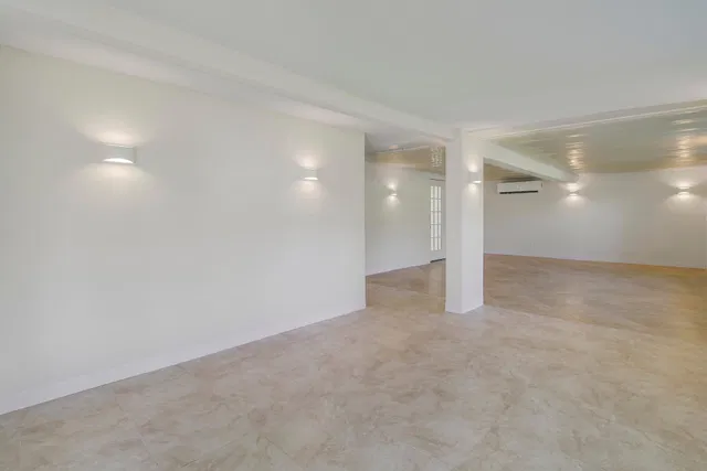Residence photo 26